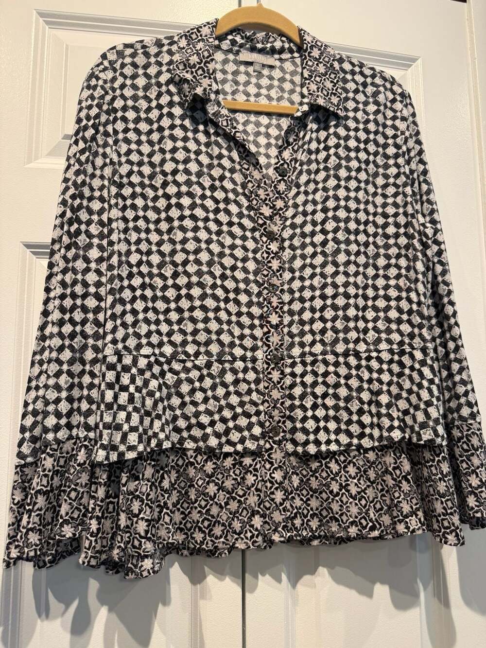 Habitat Black and White Checkered Flounce Ruffle Hem Long Sleeve Button-Down Shi